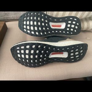 Women’s adidas Ultraboost size 8.5